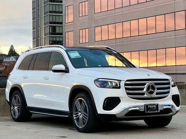 2025 Mercedes-Benz GLS 450