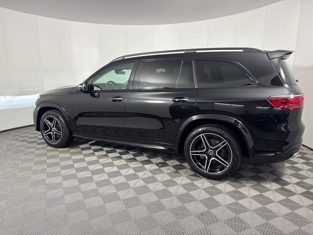 2025 Mercedes-Benz GLS 450