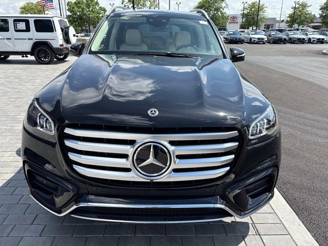 2025 Mercedes-Benz GLS 450