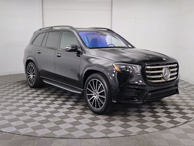 2025 Mercedes-Benz GLS 580
