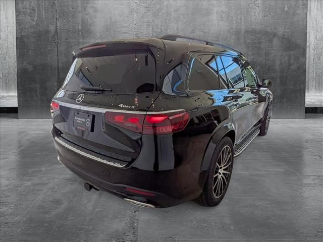 2025 Mercedes-Benz GLS 580