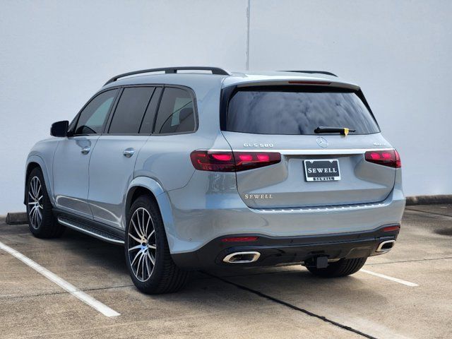 2025 Mercedes-Benz GLS 580