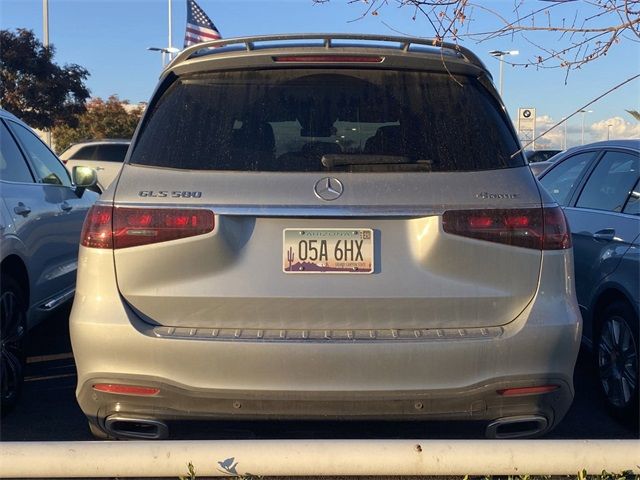 2025 Mercedes-Benz GLS 580