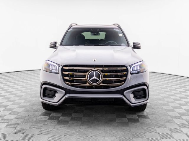 2025 Mercedes-Benz GLS 580