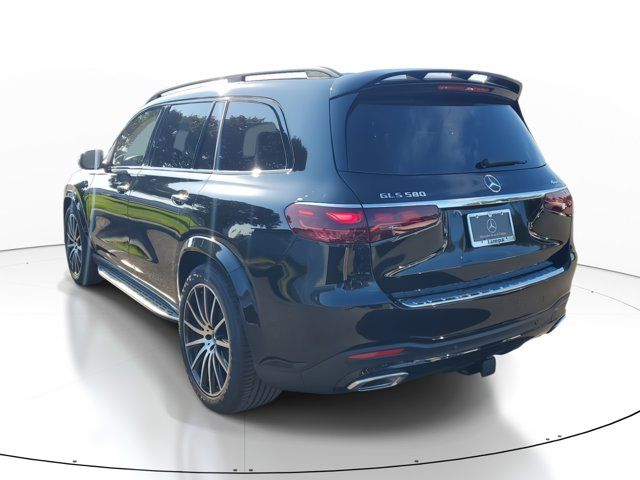 2025 Mercedes-Benz GLS 580