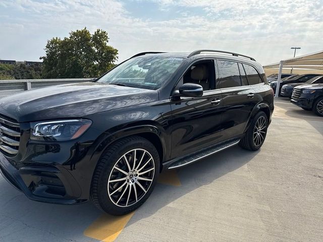 2025 Mercedes-Benz GLS 580