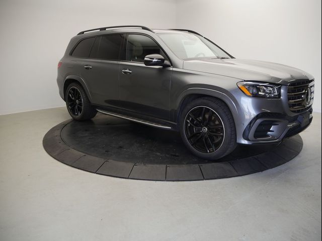 2025 Mercedes-Benz GLS 580