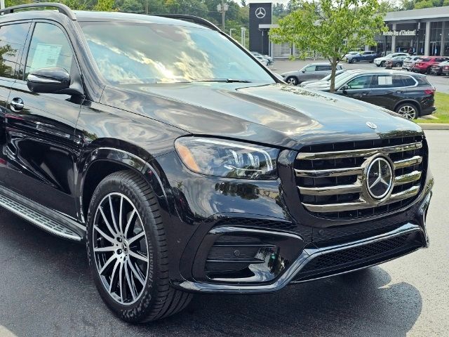 2025 Mercedes-Benz GLS 580