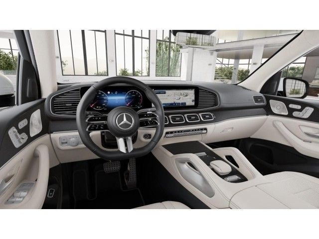 2025 Mercedes-Benz GLS 580