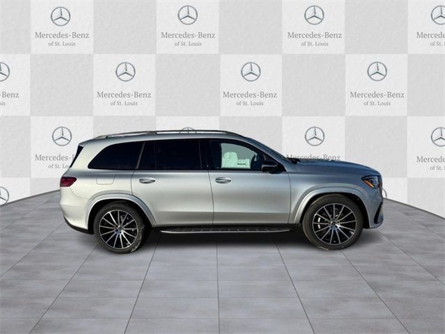 2025 Mercedes-Benz GLS 580