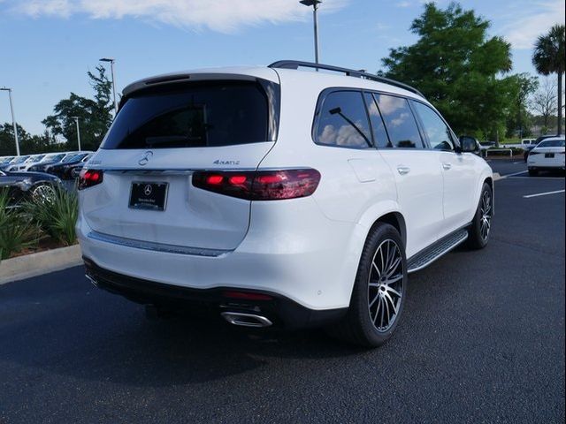 2025 Mercedes-Benz GLS 580