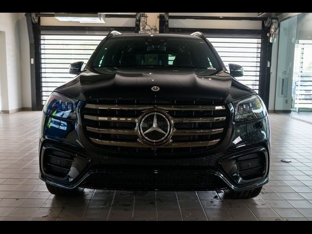 2025 Mercedes-Benz GLS 580