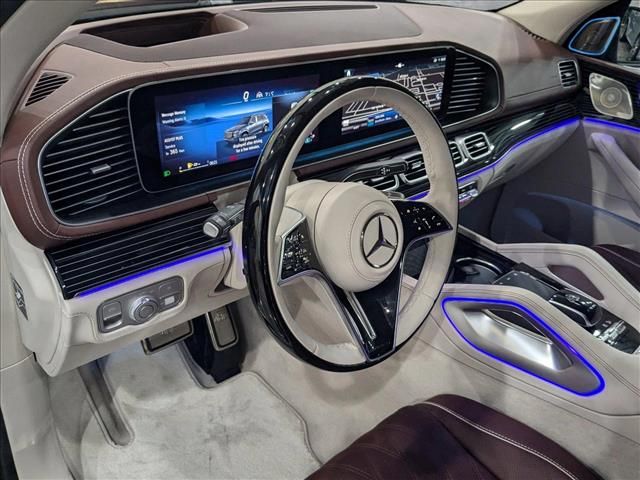 2025 Mercedes-Benz GLS Maybach 600