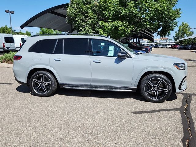 2025 Mercedes-Benz GLS 450