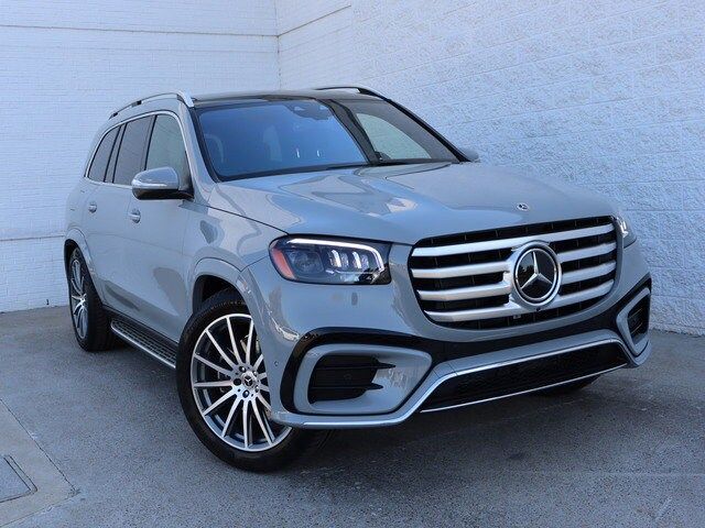 2025 Mercedes-Benz GLS 450