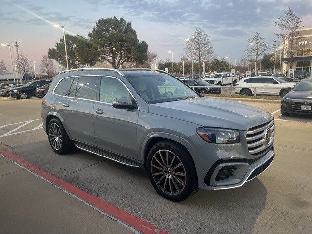 2025 Mercedes-Benz GLS 450