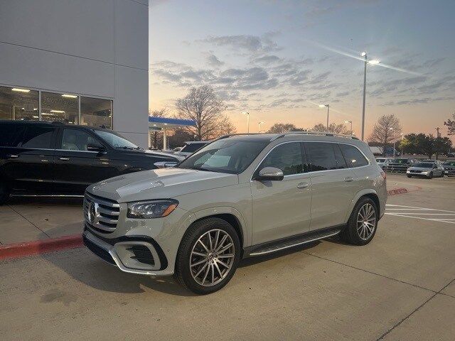 2025 Mercedes-Benz GLS 450