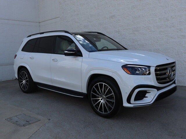 2025 Mercedes-Benz GLS 580