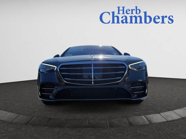 2025 Mercedes-Benz S-Class S 580e