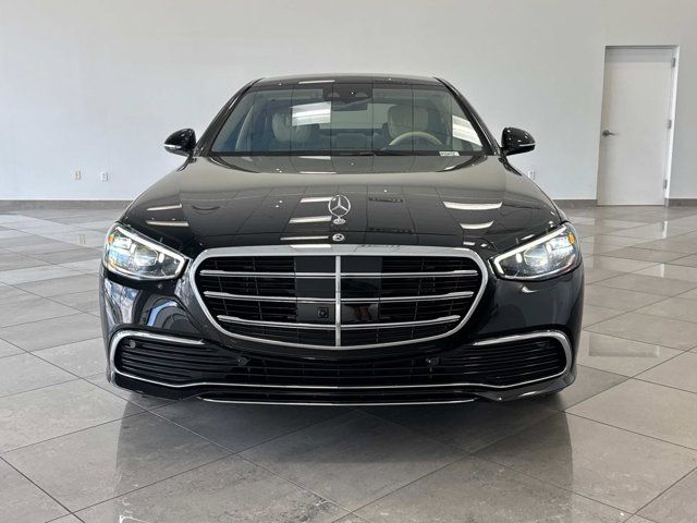 2025 Mercedes-Benz S-Class S 580e