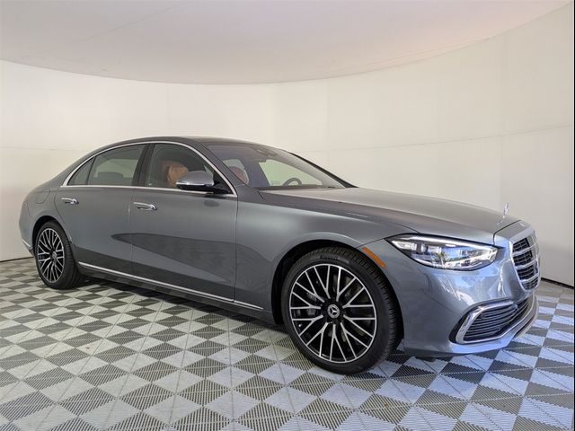 2025 Mercedes-Benz S-Class 500