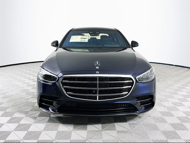 2025 Mercedes-Benz S-Class 580