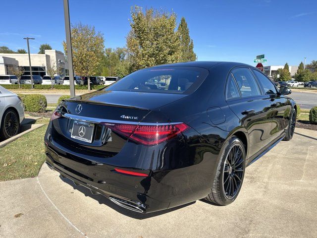 2025 Mercedes-Benz S-Class S 580e