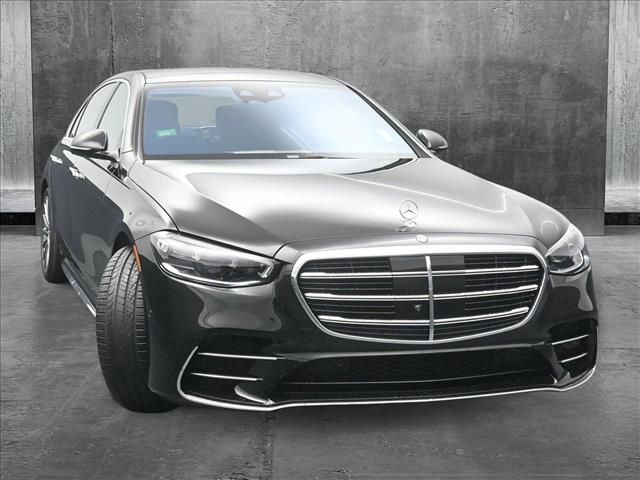 2025 Mercedes-Benz S-Class S 580e