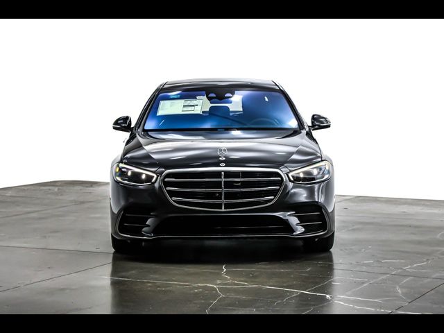 2025 Mercedes-Benz S-Class S 580e