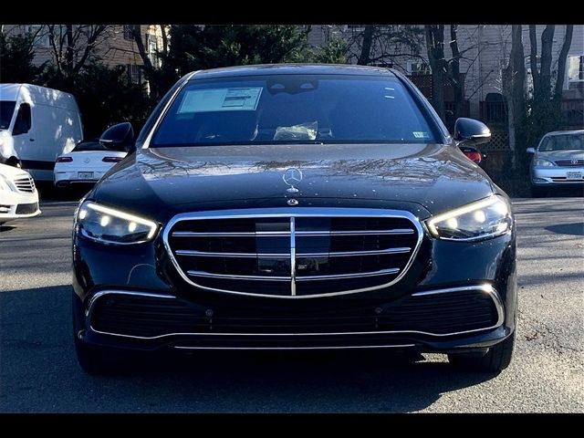 2025 Mercedes-Benz S-Class S 580e