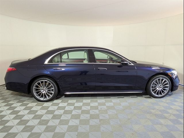 2025 Mercedes-Benz S-Class S 580e