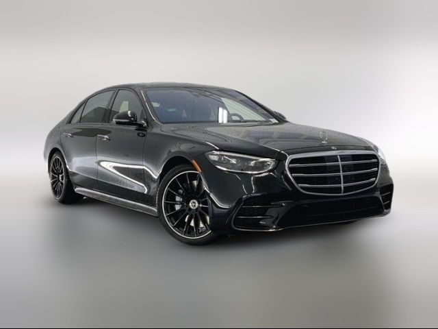 2025 Mercedes-Benz S-Class S 580e