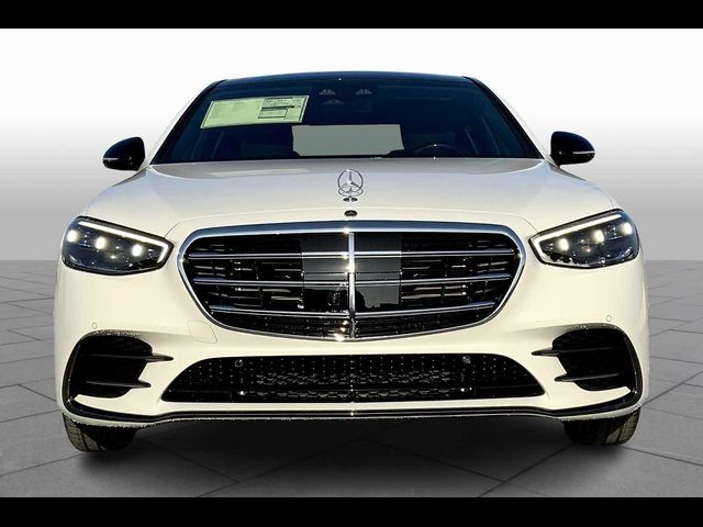 2025 Mercedes-Benz S-Class S 580e