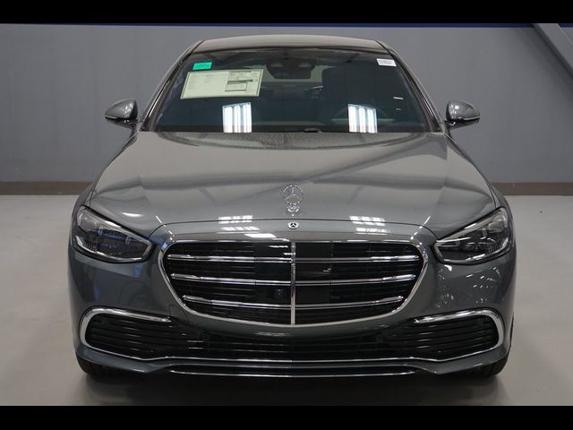 2025 Mercedes-Benz S-Class S 580e