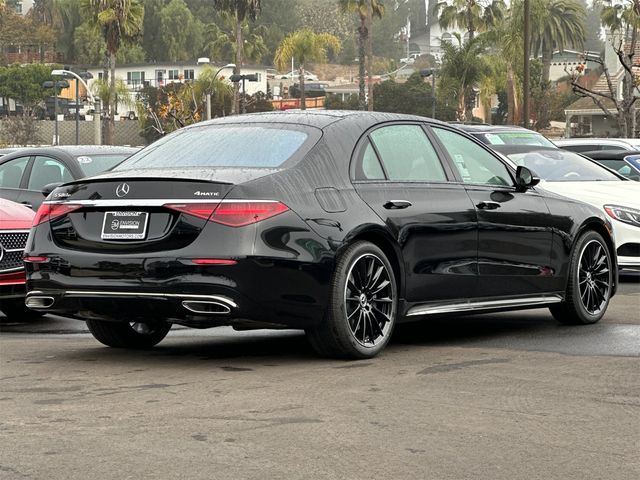 2025 Mercedes-Benz S-Class S 580e