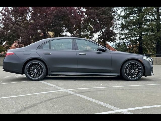 2025 Mercedes-Benz S-Class S 580e