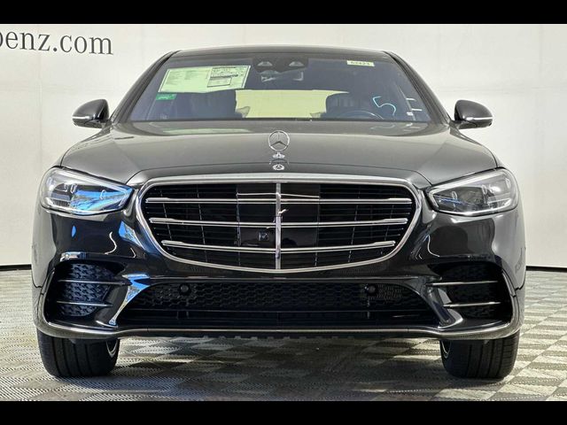 2025 Mercedes-Benz S-Class S 580e