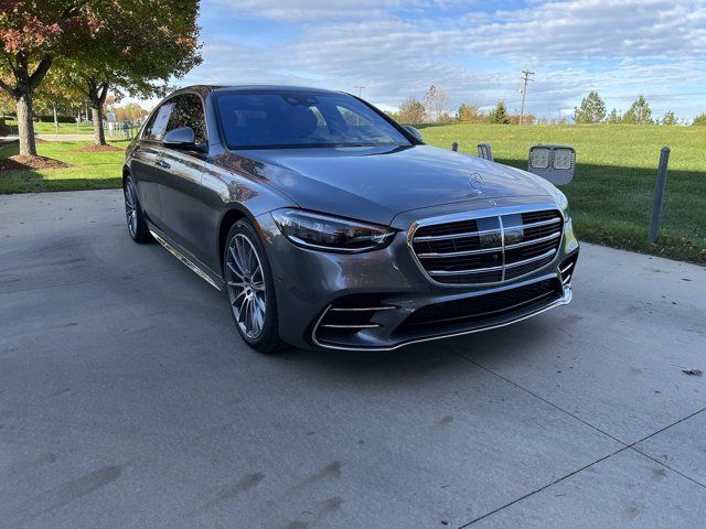 2025 Mercedes-Benz S-Class S 580e