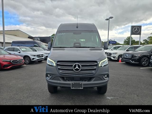 2025 Mercedes-Benz Sprinter Base