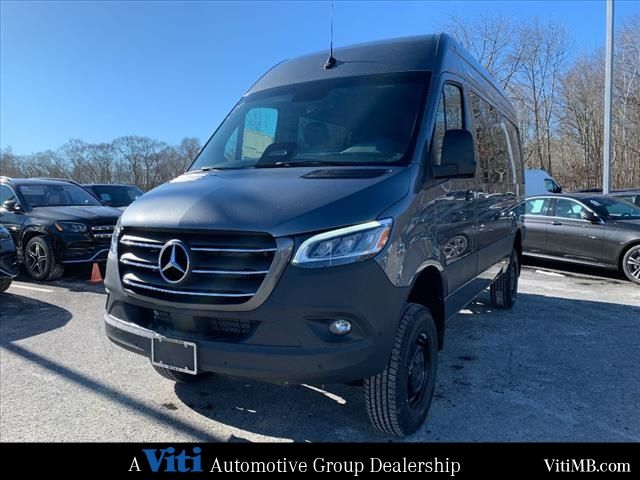 2025 Mercedes-Benz Sprinter Base