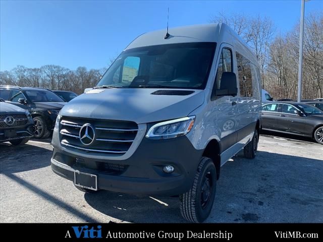 2025 Mercedes-Benz Sprinter Base