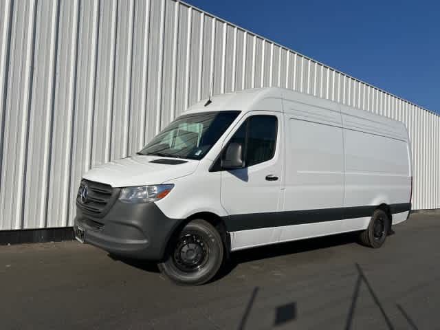 2025 Mercedes-Benz Sprinter Cargo