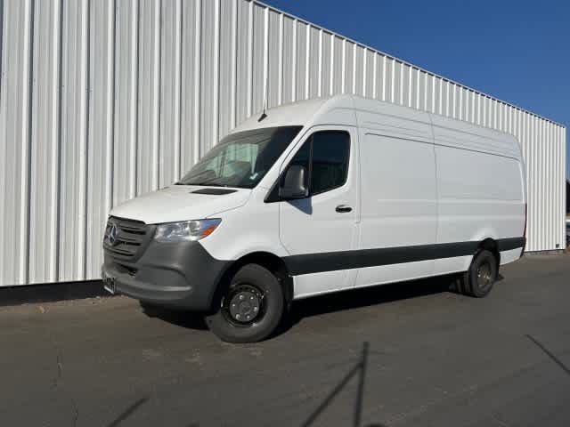 2025 Mercedes-Benz Sprinter Cargo