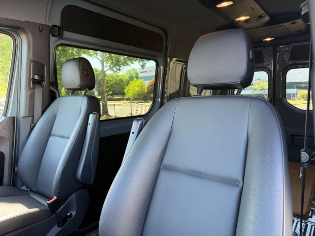 2025 Mercedes-Benz Sprinter Base