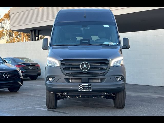 2025 Mercedes-Benz Sprinter Base