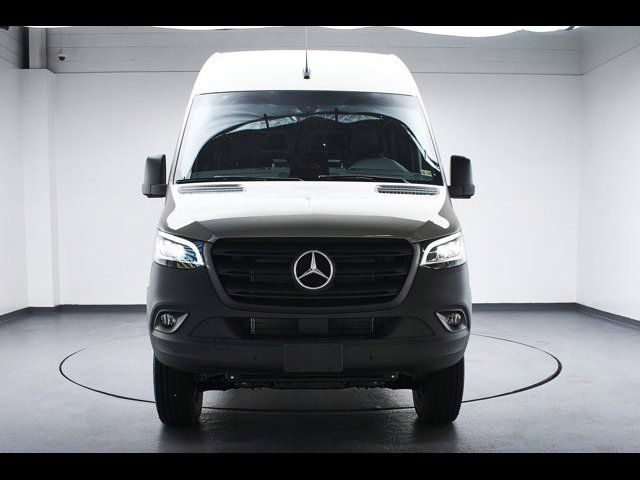 2025 Mercedes-Benz Sprinter Base