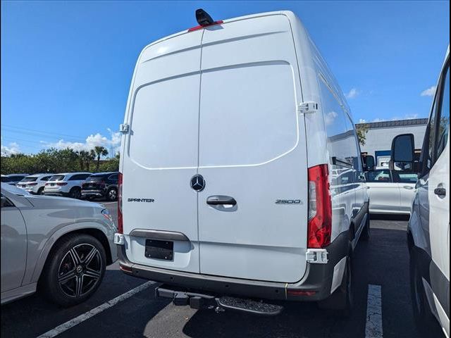 2025 Mercedes-Benz Sprinter Cargo