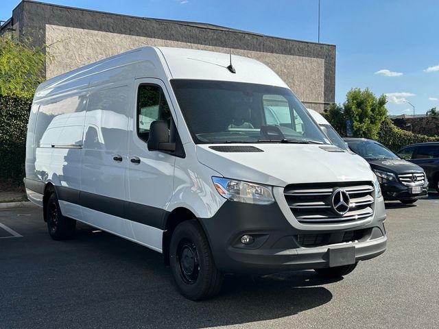 2025 Mercedes-Benz Sprinter Cargo