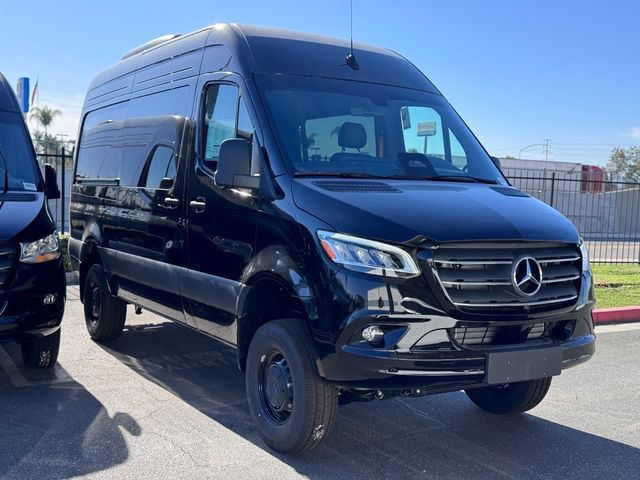 2025 Mercedes-Benz Sprinter Base