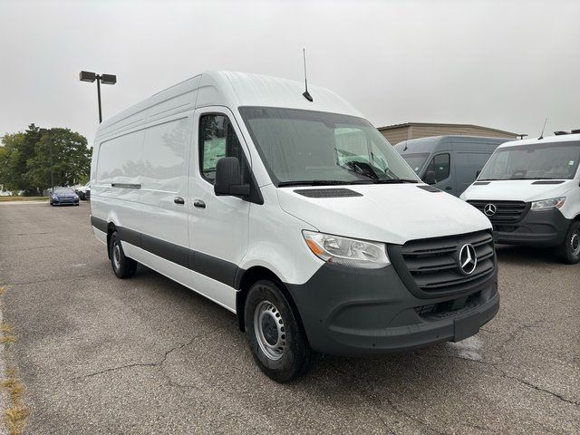 2025 Mercedes-Benz Sprinter Cargo